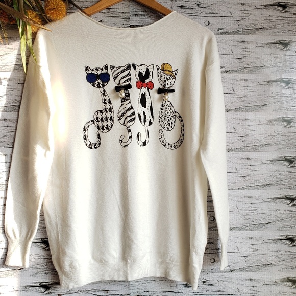 Tops - GAP | Fashion Cats Print Off White Sweater M